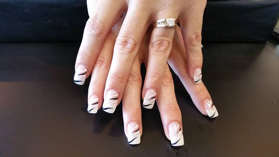 Silk wrap nail art Best Nails Spalon Commack
